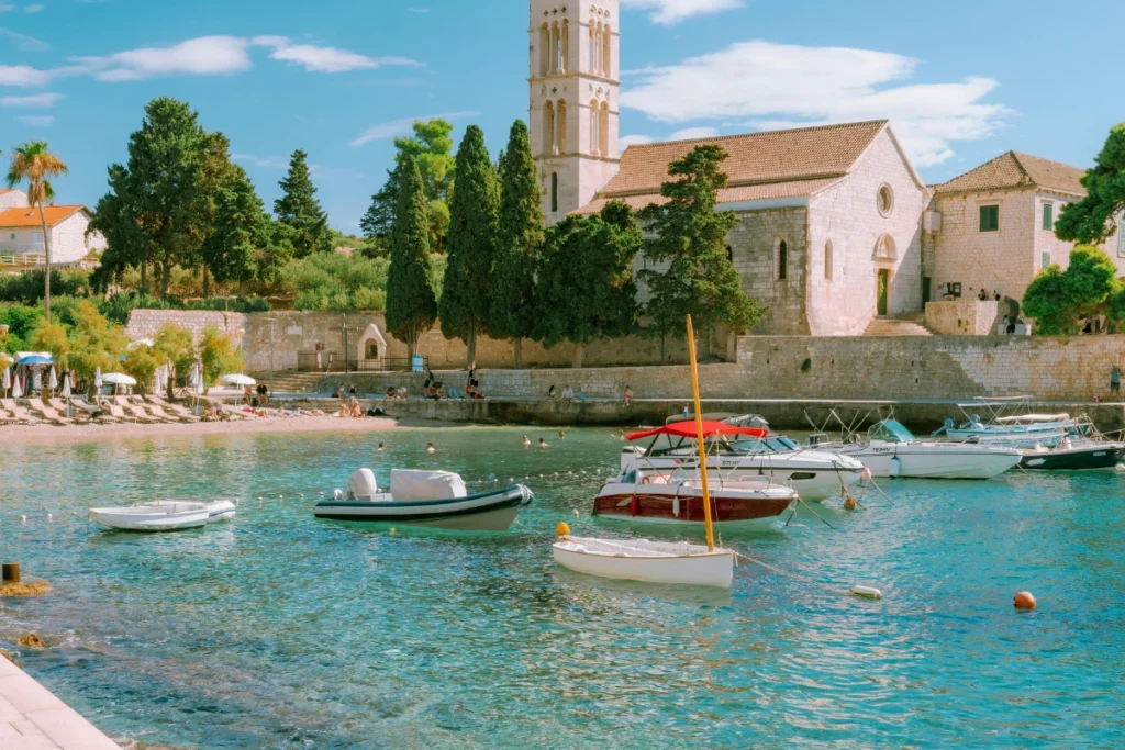 hvar